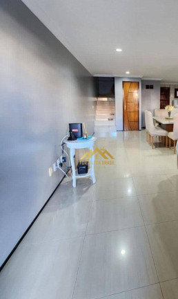 Imagem Imóvel com 4 Quartos à Venda, 180 m² em Maraponga - Fortaleza Imagem Imóvel com 4 Quartos à Venda, 180 m² em Maraponga - Fortaleza