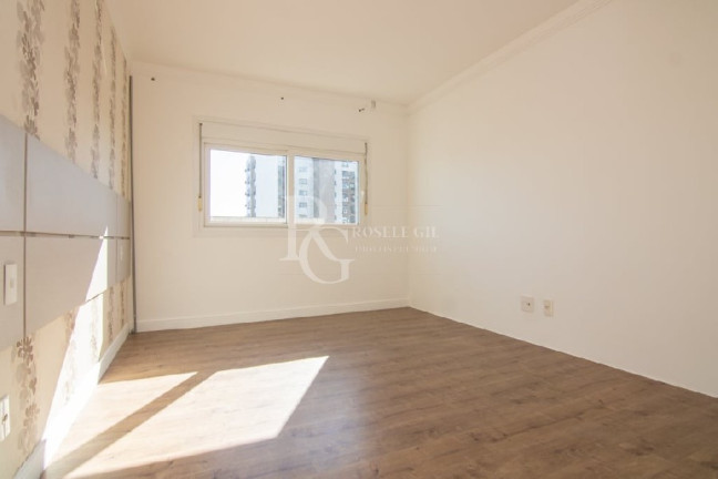 Imagem Apartamento com 3 Quartos à Venda, 123 m² em Petrópolis - Porto Alegre Imagem Apartamento com 3 Quartos à Venda, 123 m² em Petrópolis - Porto Alegre