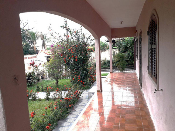 Imagem Casa com 6 Quartos à Venda, 450 m² em Fazendinha - Araruama Imagem Casa com 6 Quartos à Venda, 450 m² em Fazendinha - Araruama