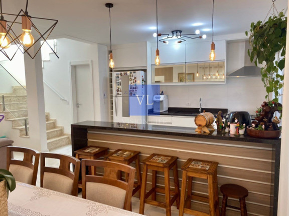 Imagem Casa com 3 Quartos à Venda, 130 m² em Uberaba - Curitiba Imagem Casa com 3 Quartos à Venda, 130 m² em Uberaba - Curitiba