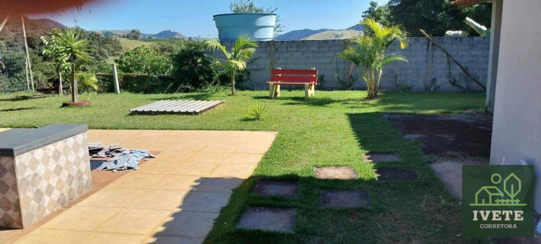 Imagem Casa com 3 Quartos à Venda, 380 m² Imagem Casa com 3 Quartos à Venda, 380 m²