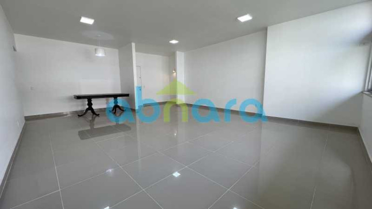 Imagem Apartamento com 3 Quartos à Venda, 143 m² em Copacabana - Rio De Janeiro Imagem Apartamento com 3 Quartos à Venda, 143 m² em Copacabana - Rio De Janeiro