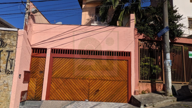 Casa com 3 Quartos à Venda, 240 m² em Parque Ipê - São Paulo