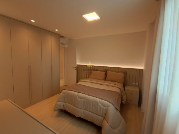 Imagem Apartamento com 3 Quartos à Venda, 130 m² em Meia Praia - Itapema Imagem Apartamento com 3 Quartos à Venda, 130 m² em Meia Praia - Itapema