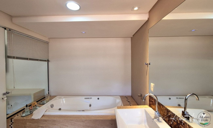 Imagem Sobrado com 4 Quartos à Venda, 371 m² em Residencial Aldeia Do Vale - Goiânia