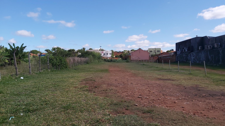 Imagem Terreno à Venda, 1.243 m² em Amambaí - Campo Grande Imagem Terreno à Venda, 1.243 m² em Amambaí - Campo Grande