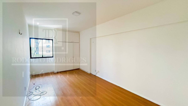 Imagem Apartamento com 3 Quartos à Venda, 179 m² Imagem Apartamento com 3 Quartos à Venda, 179 m²