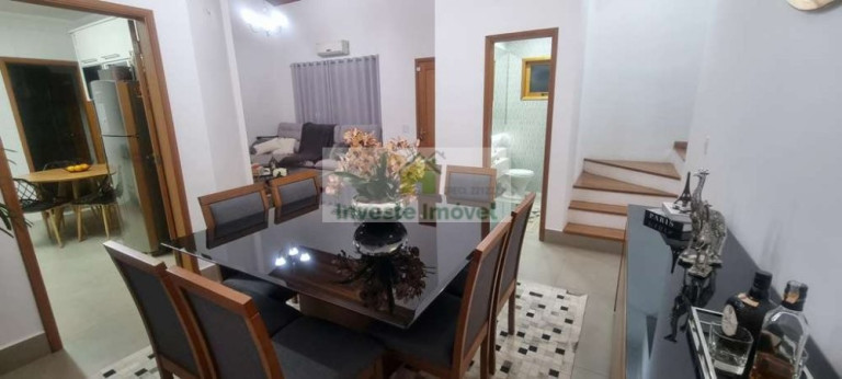 Imagem Casa de Condomínio com 3 Quartos à Venda, 186 m² em Granja Viana - Carapicuíba