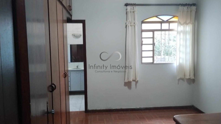 Imagem Casa com 4 Quartos à Venda, 360 m² em Vale Das Amendoeiras - Contagem