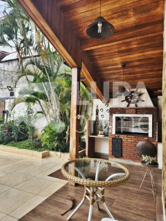 Imagem Casa com 4 Quartos à Venda, 326 m² em Tremembé - São Paulo Imagem Casa com 4 Quartos à Venda, 326 m² em Tremembé - São Paulo