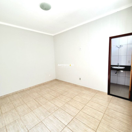 Imagem Casa com 5 Quartos à Venda, 265 m² em Jardim Bueno - Franca Imagem Casa com 5 Quartos à Venda, 265 m² em Jardim Bueno - Franca