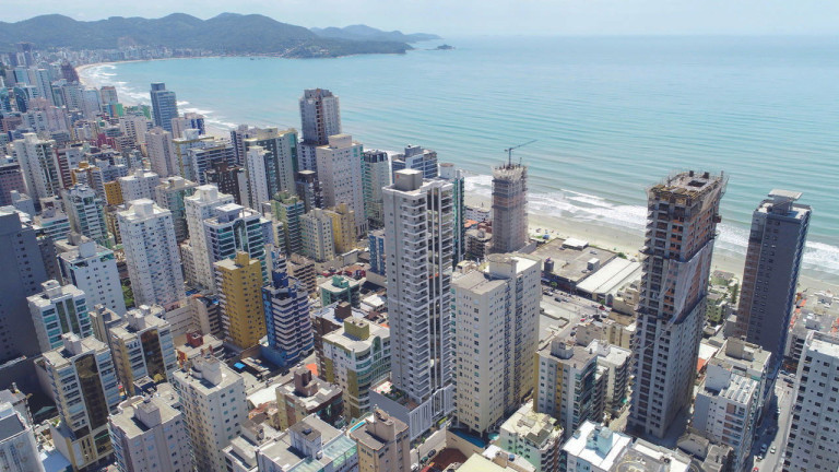 Imagem Apartamento com 4 Quartos à Venda, 259 m² em Meia Praia - Itapema