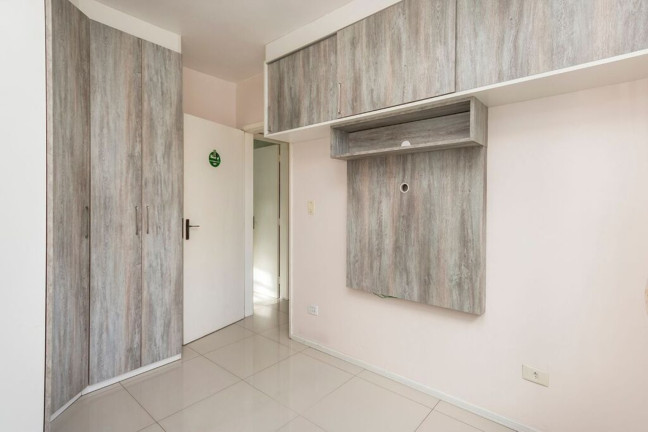 Imagem Imóvel com 2 Quartos à Venda, 47 m² em Cristal - Porto Alegre Imagem Imóvel com 2 Quartos à Venda, 47 m² em Cristal - Porto Alegre