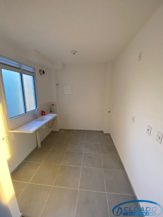 Imagem Apartamento com 2 Quartos para Alugar, 45 m² em Três Pontes - Itaborai