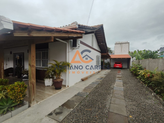 Imagem Casa com 3 Quartos à Venda, 220 m² em Gravatá - Navegantes