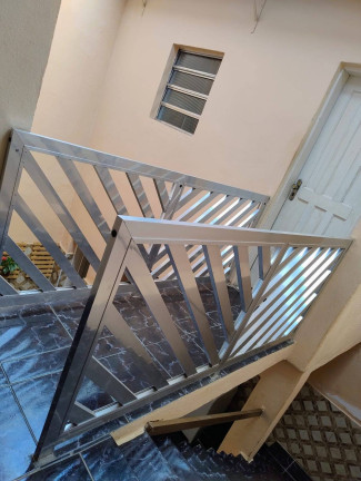Imagem Sobrado com 4 Quartos à Venda,  em Eldorado - Diadema