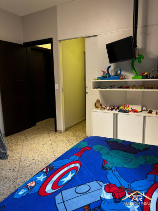Imagem Sobrado com 4 Quartos à Venda, em Centro - Osasco Imagem Sobrado com 4 Quartos à Venda, em Centro - Osasco