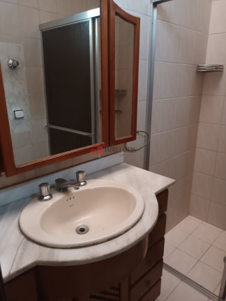 Imagem Sobrado com 3 Quartos à Venda, 300 m² em Vila Yara - Osasco