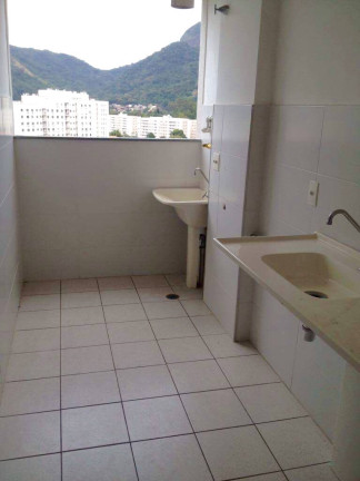 Imagem Imóvel com 2 Quartos à Venda, 50 m² em Camorim - Rio De Janeiro Imagem Imóvel com 2 Quartos à Venda, 50 m² em Camorim - Rio De Janeiro