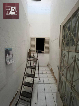Imagem Sobrado com 4 Quartos à Venda, 202 m² em Vila Comendador Rodrigues Alves - Guaratinguetá Imagem Sobrado com 4 Quartos à Venda, 202 m² em Vila Comendador Rodrigues Alves - Guaratinguetá