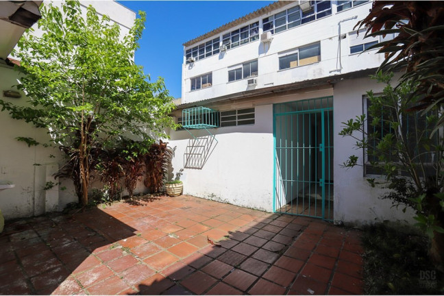 Imagem Casa com 5 Quartos à Venda, 253 m² em Santana - Porto Alegre