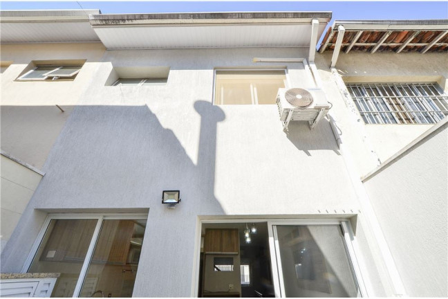 Imagem Casa com 2 Quartos à Venda, em Chácara Santo Antônio (zona Sul) - São Paulo Imagem Casa com 2 Quartos à Venda, em Chácara Santo Antônio (zona Sul) - São Paulo