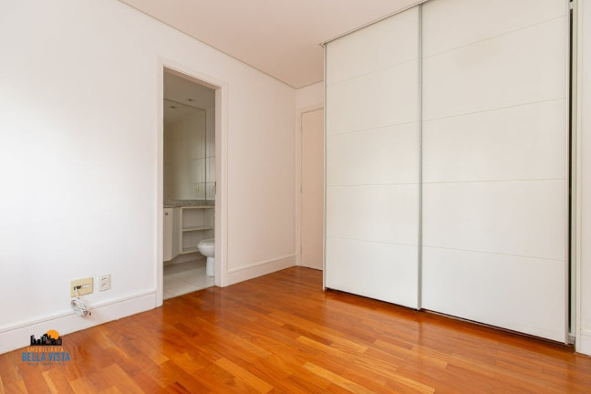 Imagem Apartamento com 3 Quartos à Venda, em Moema - São Paulo Imagem Apartamento com 3 Quartos à Venda, em Moema - São Paulo