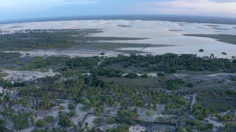Terreno à Venda, 35 m² em Praia De Curimãs - Barroquinha