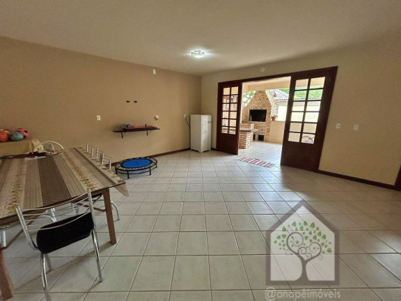 Imagem Casa com 4 Quartos à Venda, 396 m² em Itacorubi - Florianópolis Imagem Casa com 4 Quartos à Venda, 396 m² em Itacorubi - Florianópolis