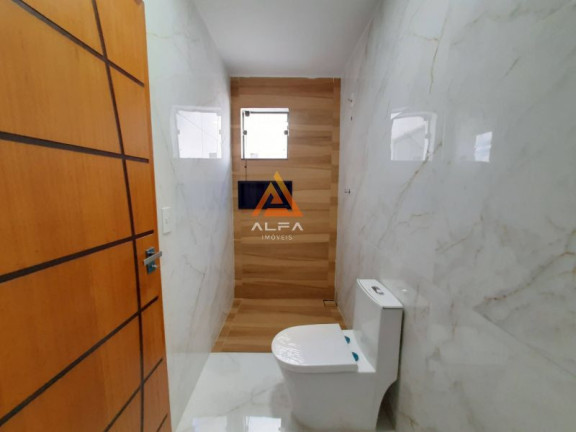 Imagem Casa com 3 Quartos à Venda, 205 m²