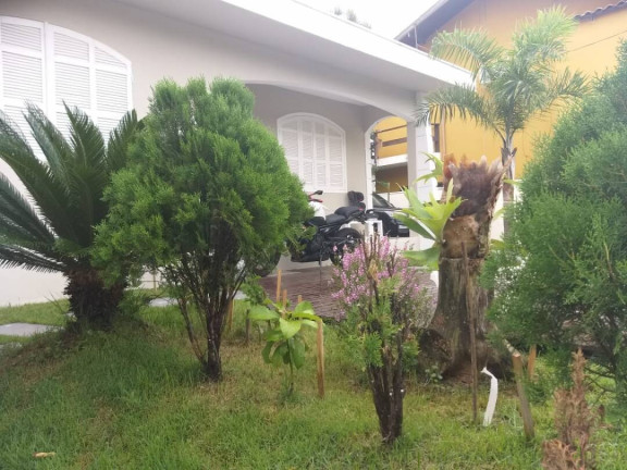 Imagem Casa com 4 Quartos à Venda,  em Rio Tavares - Florianópolis