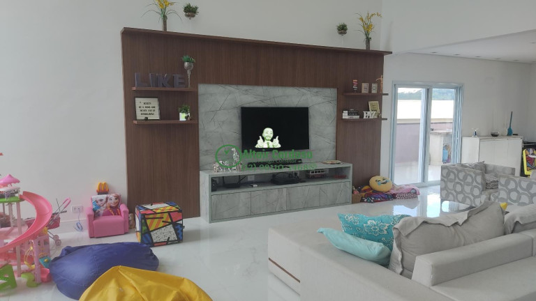 Imagem Casa com 5 Quartos à Venda, 580 m² em Centro - Jambeiro