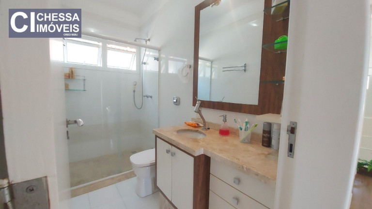 Imagem Sobrado com 3 Quartos à Venda, 527 m² em Cabeçudas - Itajaí