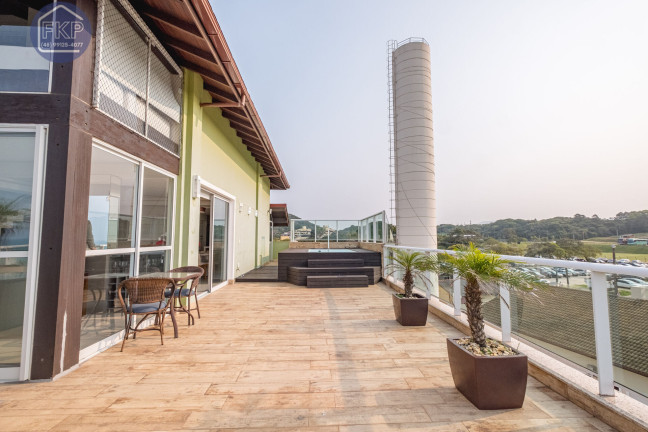 Imagem Cobertura com 4 Quartos à Venda, 211 m² em Santinho - Florianópolis