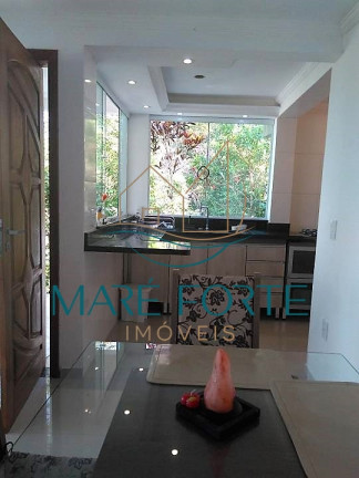 Imagem Casa com 5 Quartos à Venda, 300 m² em Enseada - Ubatuba