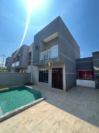 Sobrado com 4 Quartos para Temporada, 130 m² em Balneário Eliane - Guaratuba