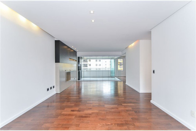 Imagem Apartamento com 3 Quartos à Venda, 235 m² em Vila Suzana - São Paulo