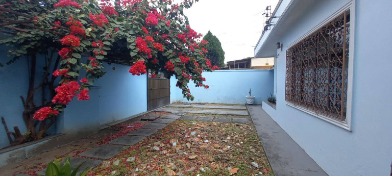 Imagem Casa à Venda, em Chapada - Manaus Imagem Casa à Venda, em Chapada - Manaus