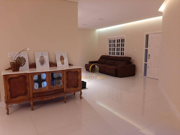 Imagem Chácara com 3 Quartos à Venda, 200 m² em Jardim Uirá - São José Dos Campos Imagem Chácara com 3 Quartos à Venda, 200 m² em Jardim Uirá - São José Dos Campos