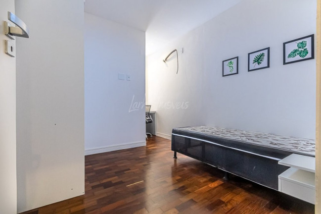 Imagem Apartamento com 2 Quartos à Venda, 80 m² em Copacabana - Rio De Janeiro