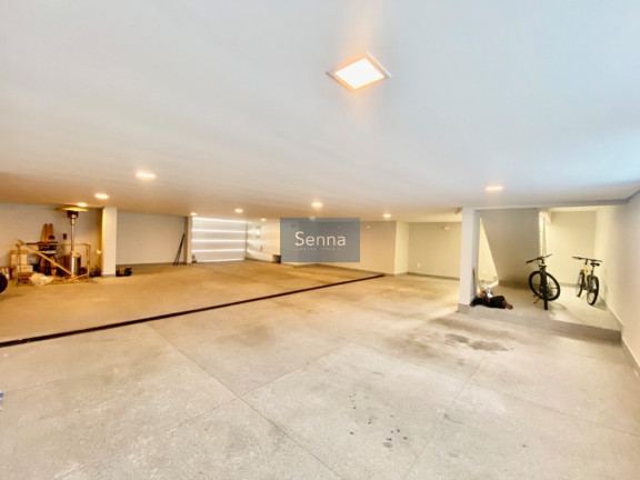 Imagem Casa com 4 Quartos à Venda,  em Medeiros - Jundiaí