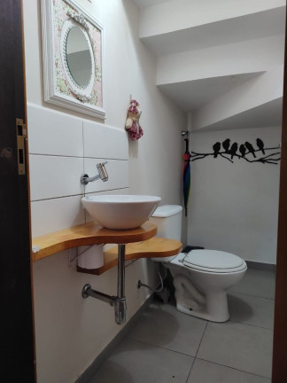 Imagem Casa com 3 Quartos à Venda, 240 m² em Cajuru - Curitiba Imagem Casa com 3 Quartos à Venda, 240 m² em Cajuru - Curitiba