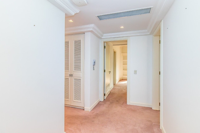 Imagem Apartamento com 3 Quartos à Venda, 309 m² em Auxiliadora - Porto Alegre Imagem Apartamento com 3 Quartos à Venda, 309 m² em Auxiliadora - Porto Alegre
