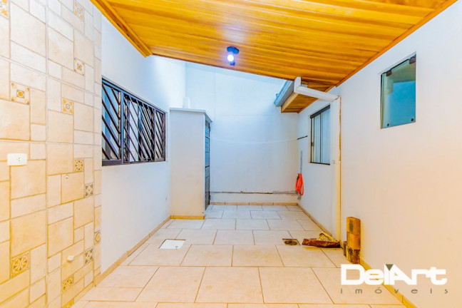 Imagem Sobrado com 3 Quartos à Venda, 232 m² em Capão Da Imbuia - Curitiba