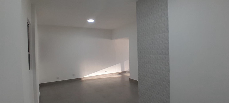 Imóvel Comercial para Alugar, 72 m² em Marapé - Santos