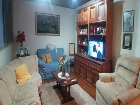 Imagem Casa com 3 Quartos à Venda, 218 m² em Chácara Das Pedras - Porto Alegre Imagem Casa com 3 Quartos à Venda, 218 m² em Chácara Das Pedras - Porto Alegre
