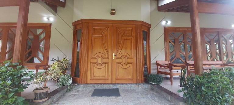Imagem Casa com 6 Quartos à Venda, 575 m² em Quebra Frascos - Teresópolis Imagem Casa com 6 Quartos à Venda, 575 m² em Quebra Frascos - Teresópolis
