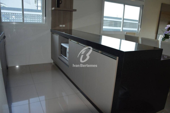 Imagem Casa com 4 Quartos para Temporada, em Canto Grande - Bombinhas Imagem Casa com 4 Quartos para Temporada, em Canto Grande - Bombinhas