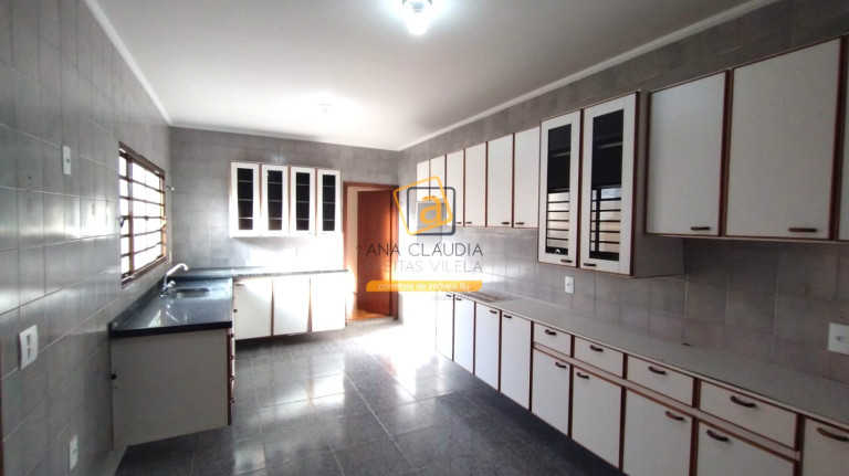 Imagem Casa com 3 Quartos para Alugar, em Centro - Itu Imagem Casa com 3 Quartos para Alugar, em Centro - Itu