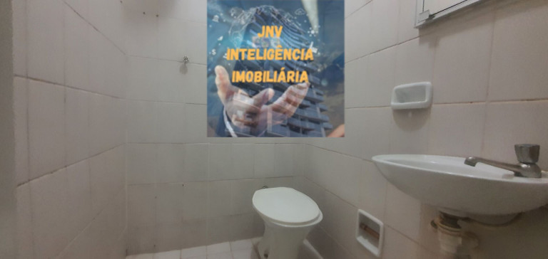 Imagem Sobrado com 5 Quartos à Venda,  em Núcleo Bandeirante - Brasília